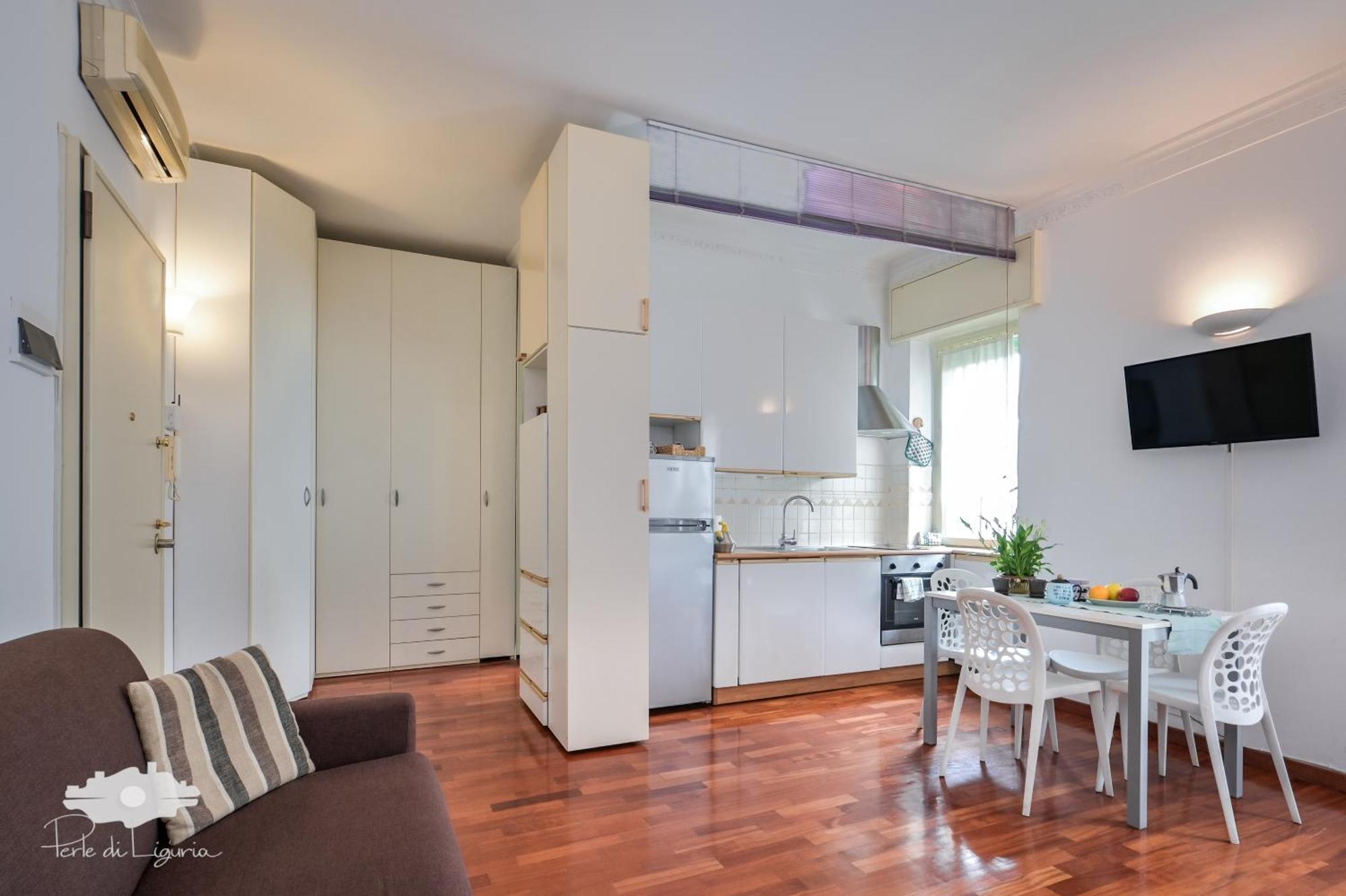 Finestra Sul Mare Apartment Genua